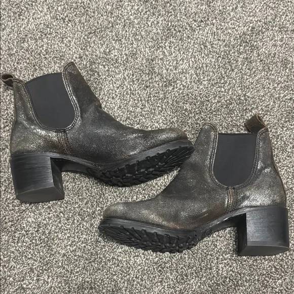 Frye Sabrina Shimmer Chelsea Boots 9.5 - Picture 2 of 3